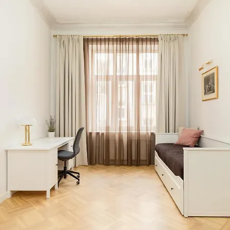 Marszalkowska 58 - Classy Two Bedroom Apartment With Balcony By Noclegi Renters Warschau Exterior foto