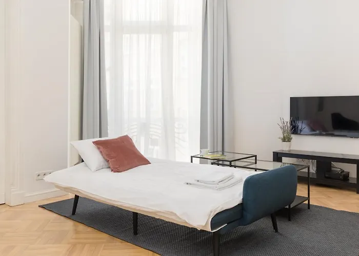 Marszalkowska 58 - Classy Two Bedroom Apartment With Balcony By Noclegi Renters
